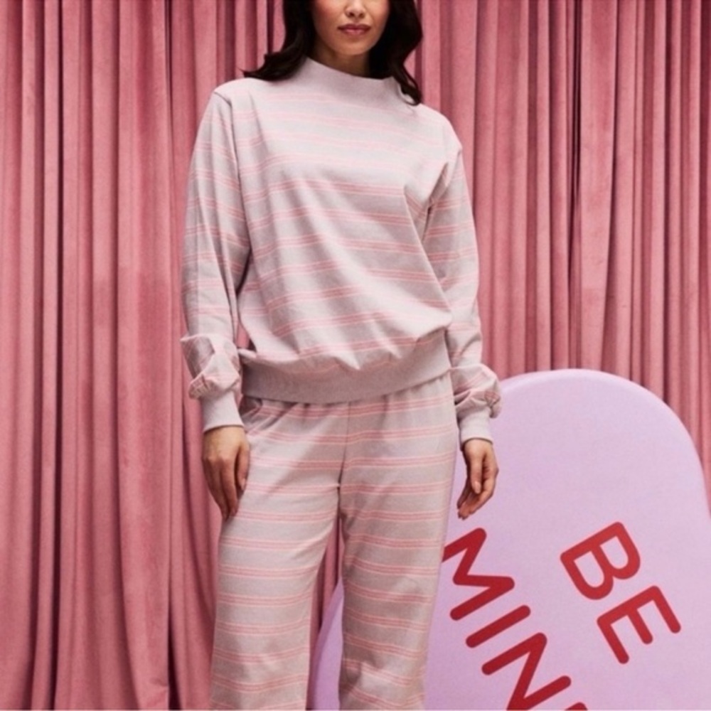 parke mockneck sweatshirt